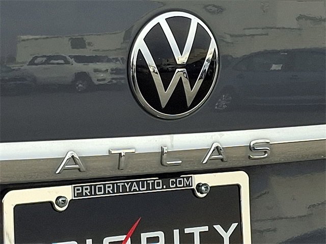 Used 2022 Volkswagen Atlas Cross Sport SE image 31