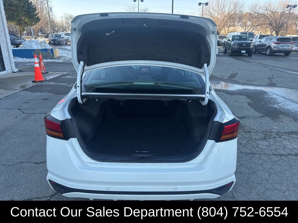 Used 2025 Nissan Altima 2.5 SV image 13