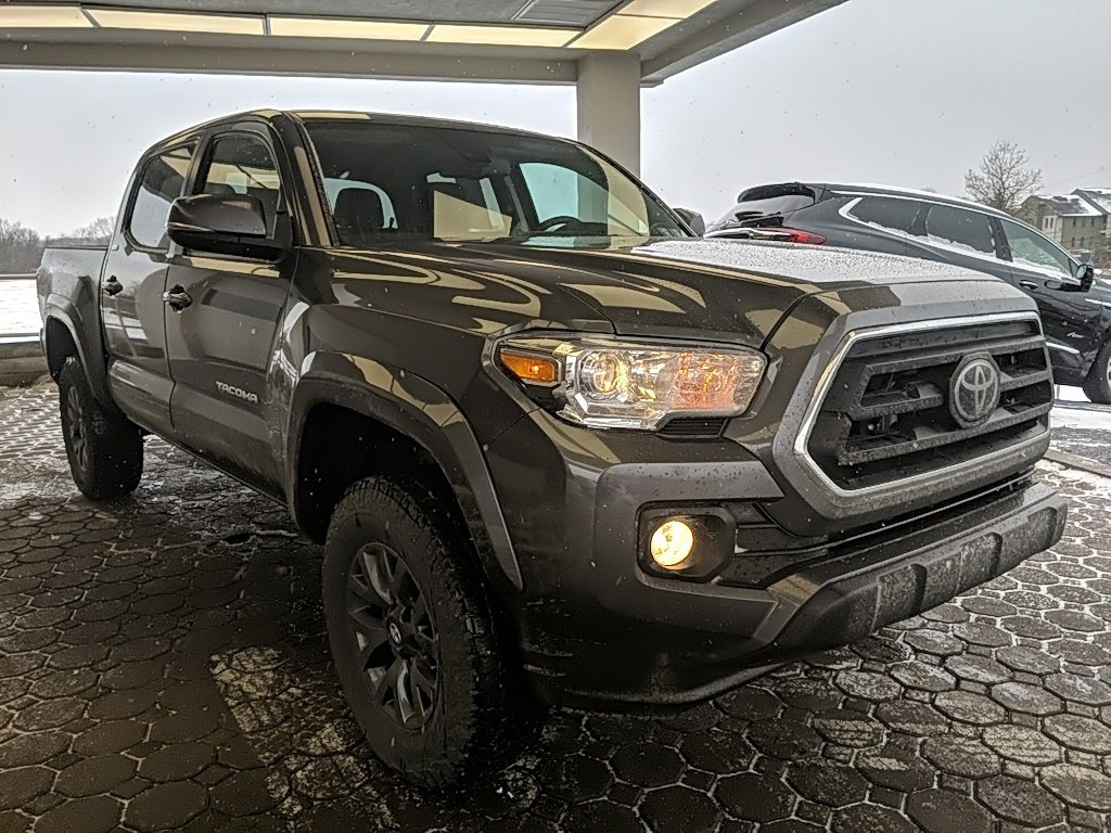 Used 2023 Toyota Tacoma SR5 image 3