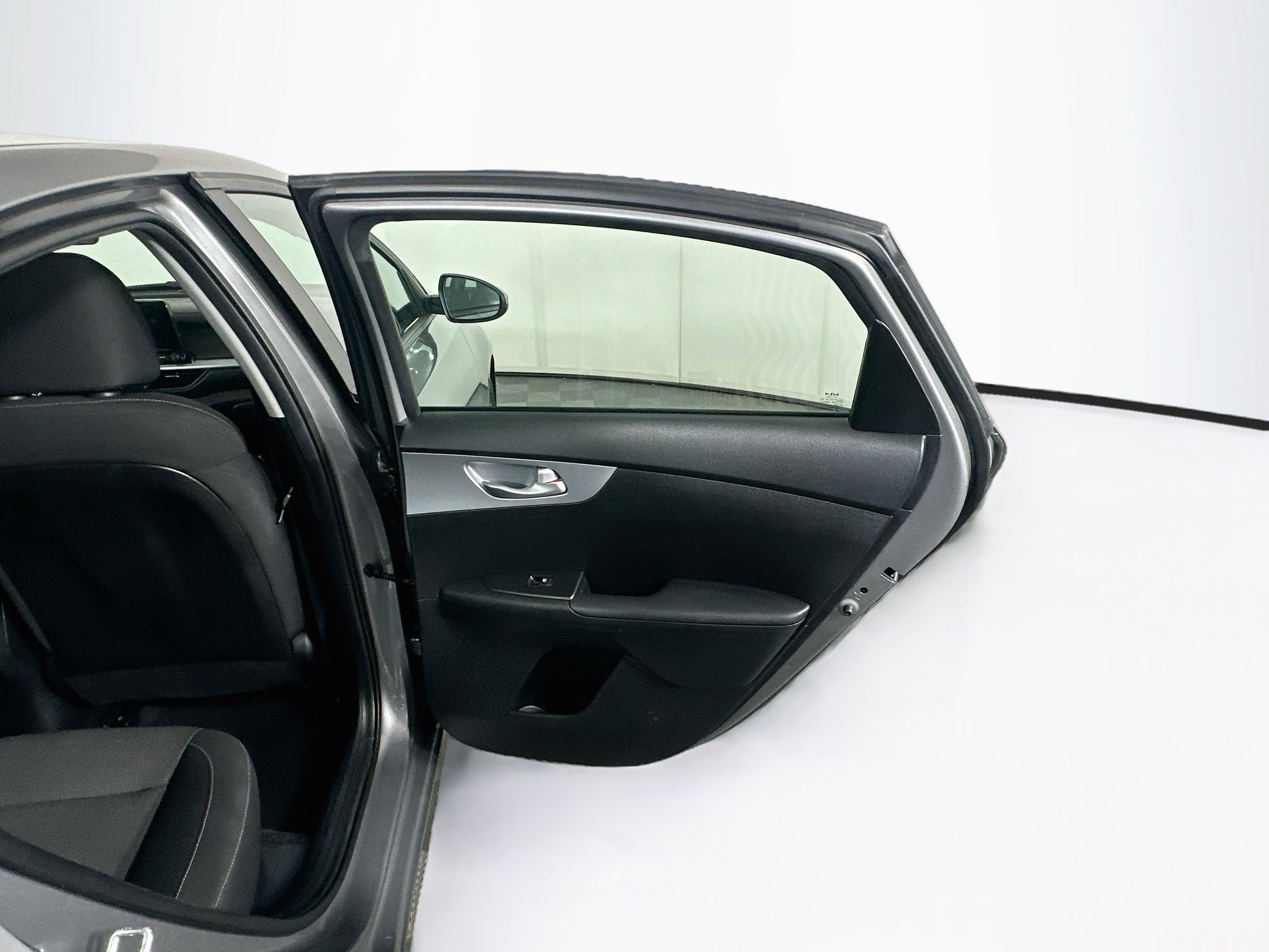 Used 2024 Kia Forte LXS FWD image 27