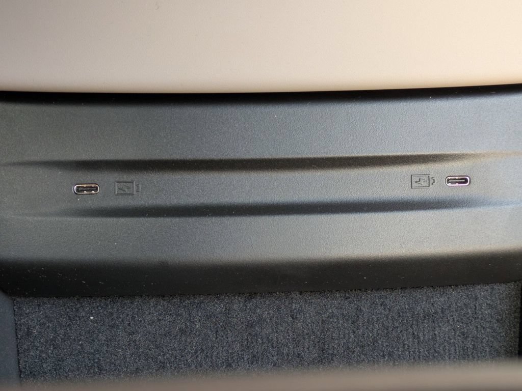 New 2025 Volvo EX90 Ultra AWD/4WD image 25