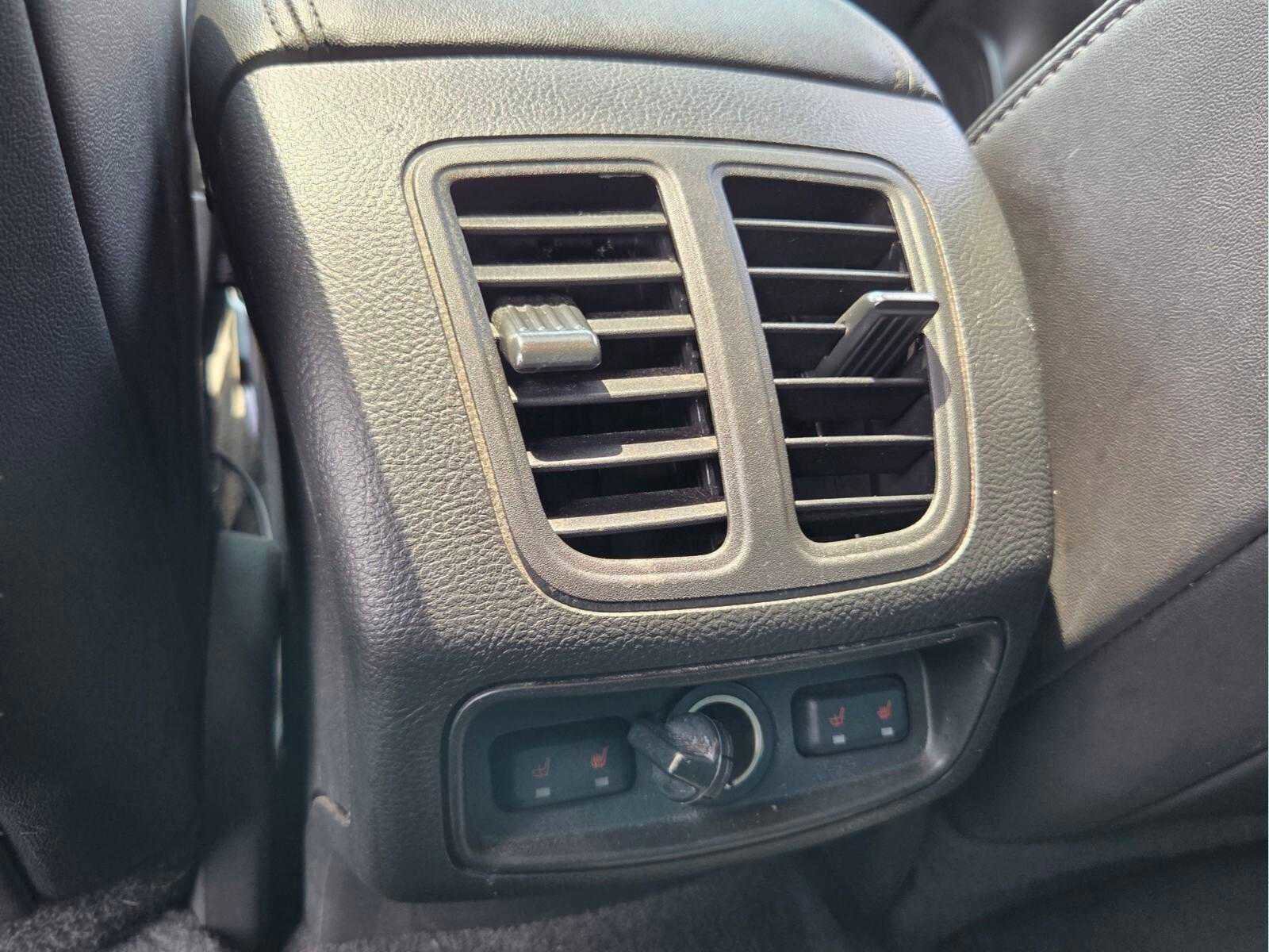 Used 2018 Ford Taurus Limited FWD image 12