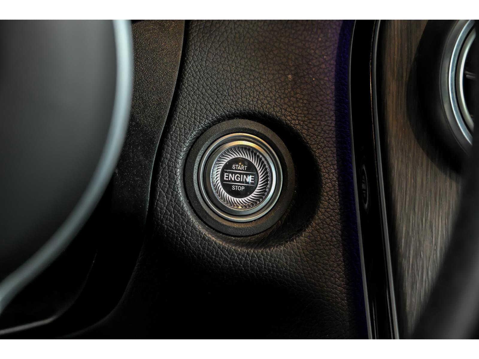 Used 2020 Mercedes-Benz GLC 300 4MATIC Coupe image 18
