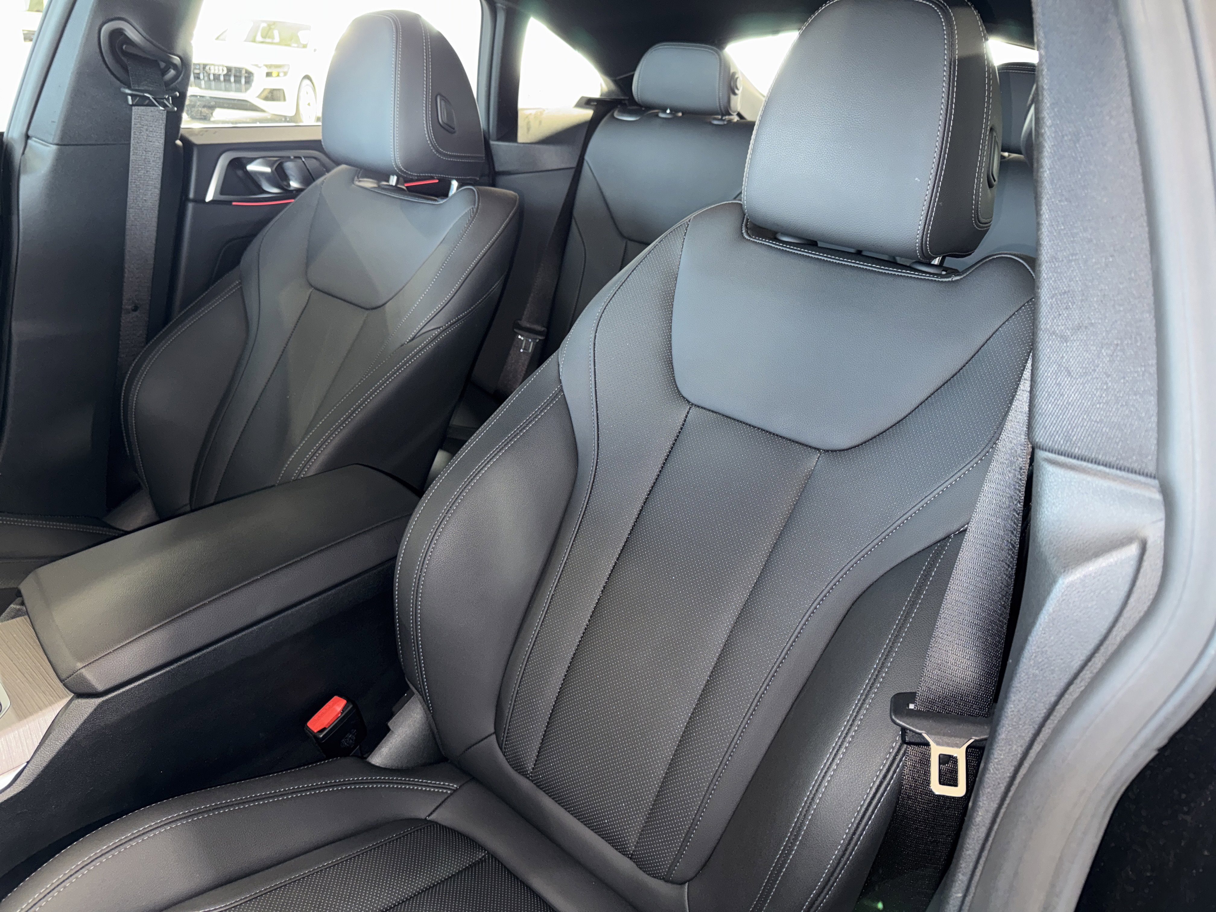 Certified 2025 BMW i4 eDrive40 image 33