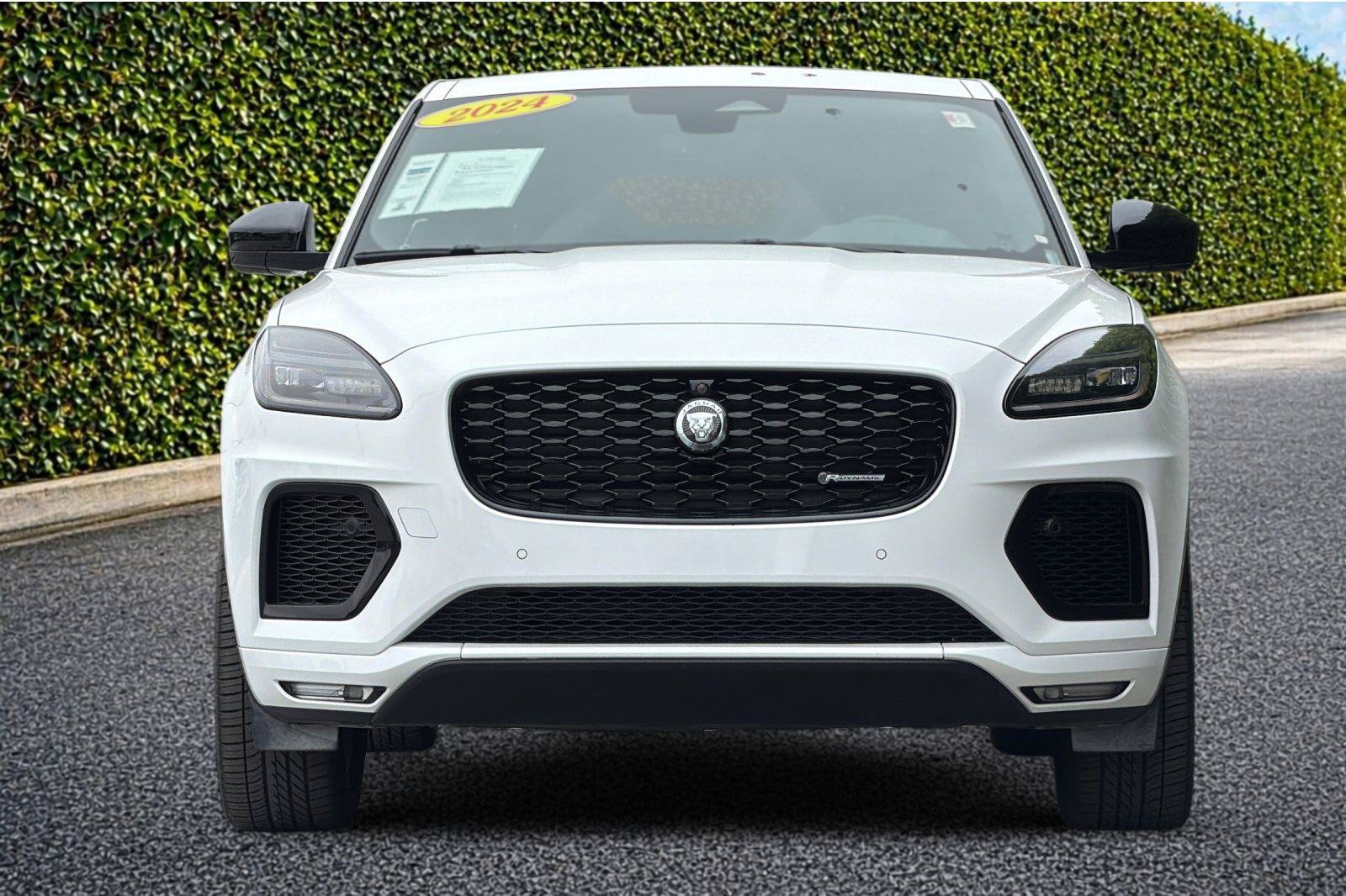 Used 2024 Jaguar E-PACE R-Dynamic SE AWD/4WD image 9
