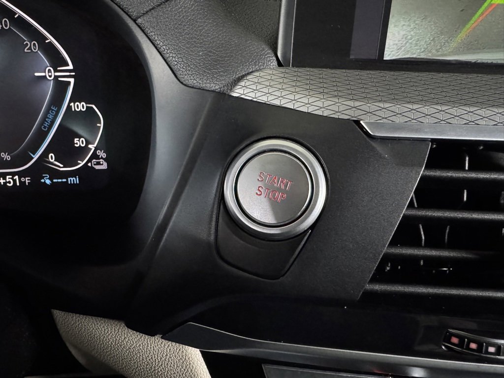 Used 2021 BMW X3 xDrive30e w/ Executive Package image 35