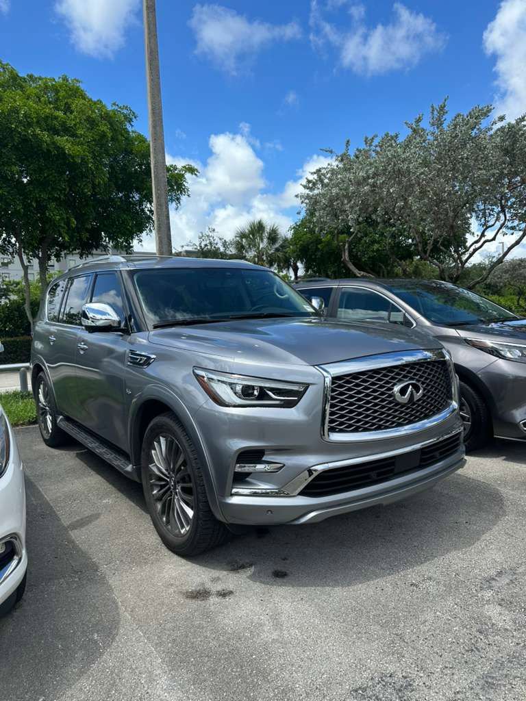 Used 2019 INFINITI QX80 Luxe w/ 22" Wheel Package RWD image 1
