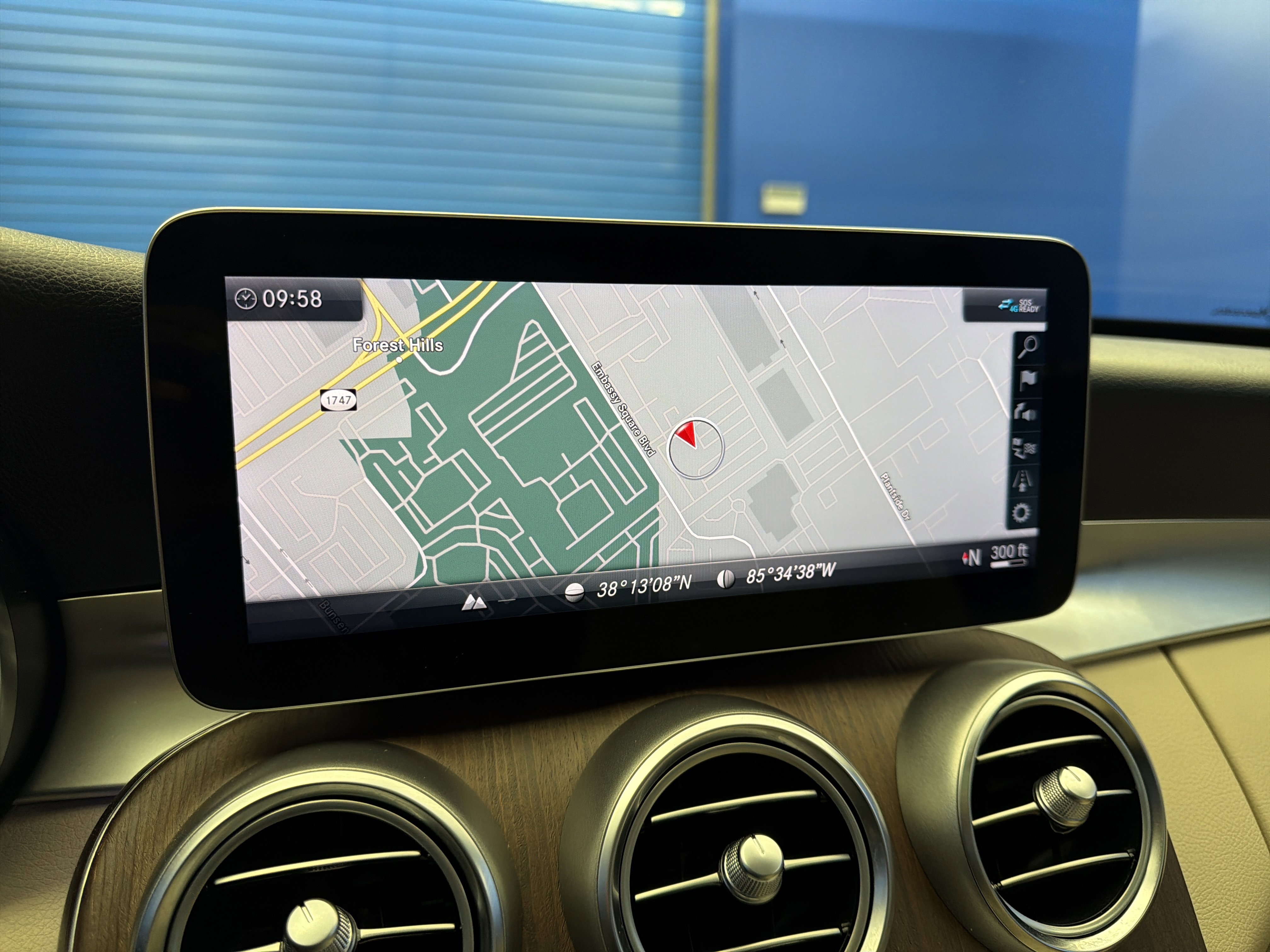 Used 2020 Mercedes-Benz C 300 4MATIC Sedan image 20