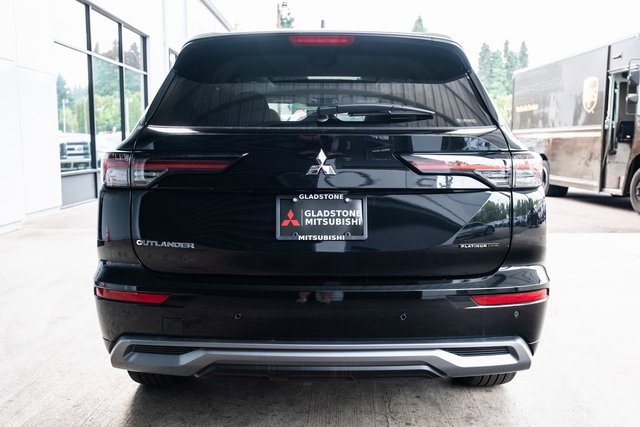 New 2025 Mitsubishi Outlander AWD image 5