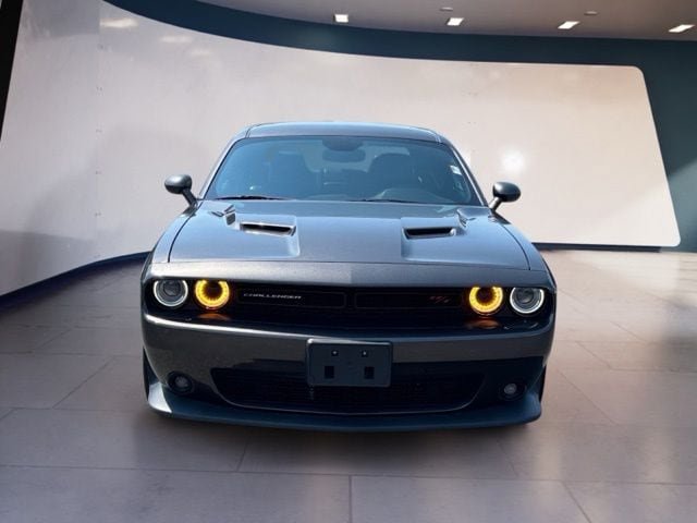 Used 2016 Dodge Challenger R/T Scat Pack w/ Leather Interior Group RWD image 8