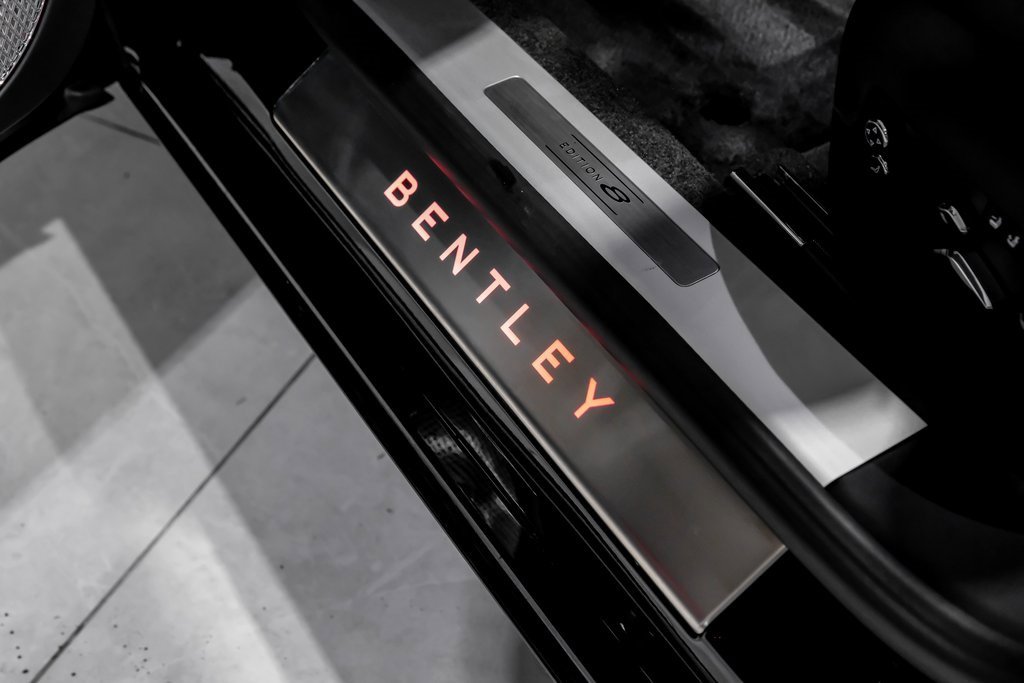 Used 2024 Bentley Flying Spur V8 image 32