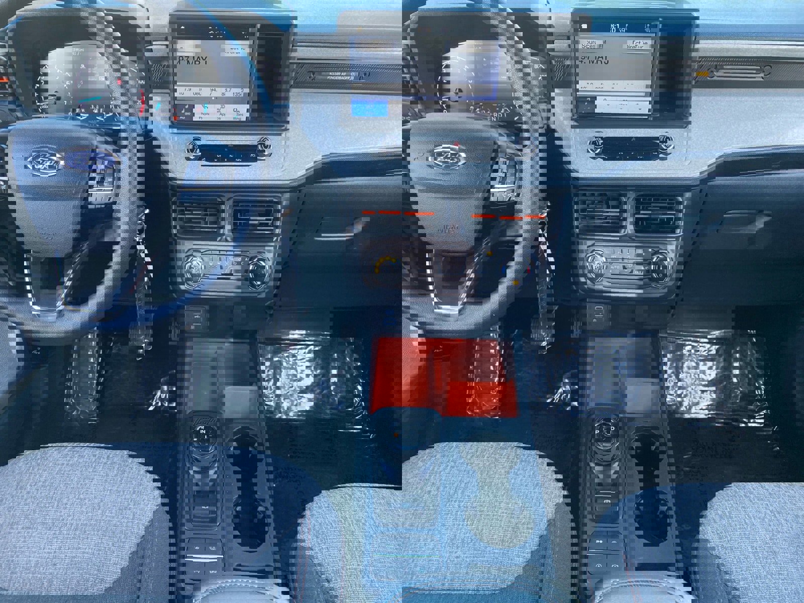 Used 2023 Ford Maverick XLT image 11