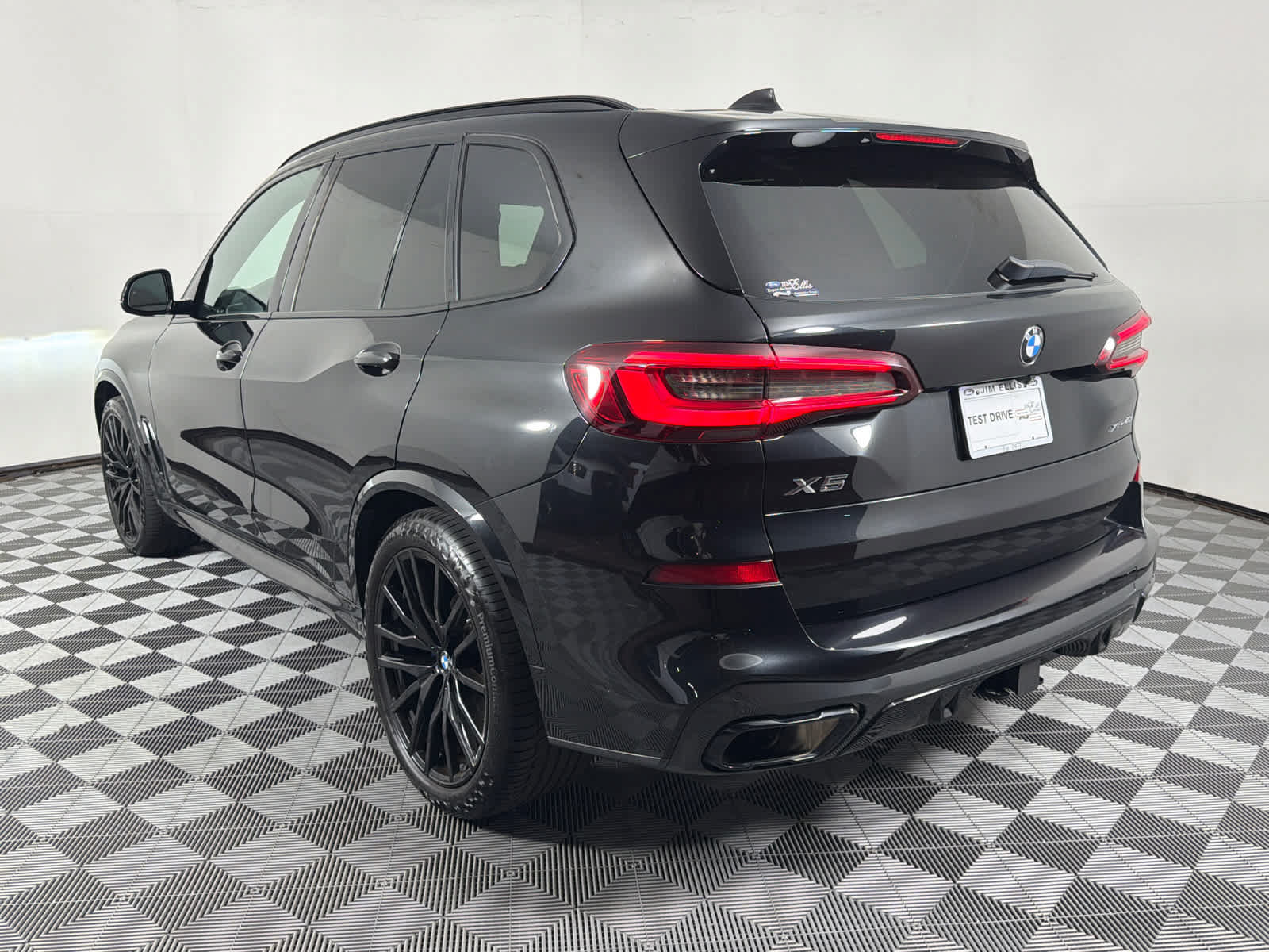 Used 2023 BMW X5 xDrive40i w/ Executive Package AWD/4WD image 8