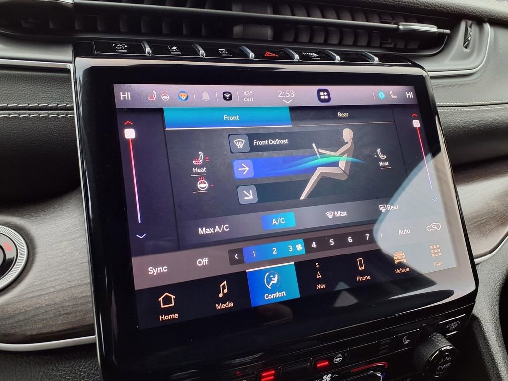 Used 2023 Jeep Grand Cherokee L Limited w/ Black Appearance Package image 7