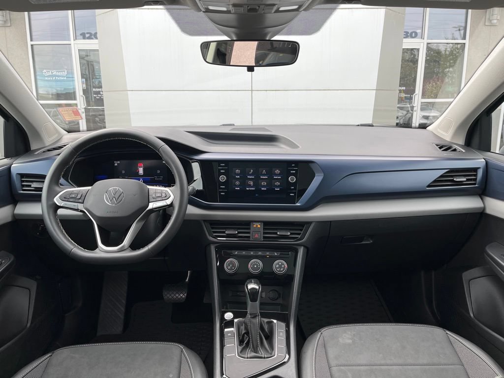 Used 2023 Volkswagen Taos SE w/ Panoramic Sunroof Package FWD image 15