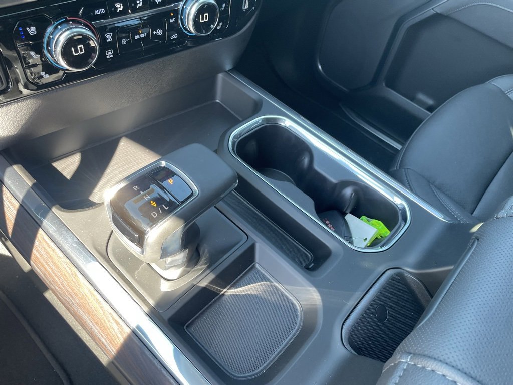 New 2026 GMC Sierra 1500 SLT w/ SLT Premium Package image 18