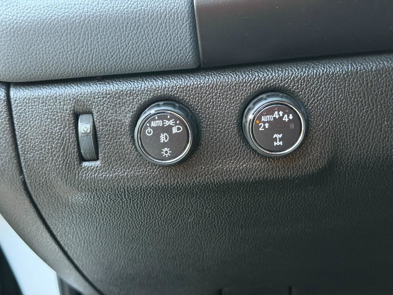 Used 2017 Chevrolet Colorado Z71 image 23