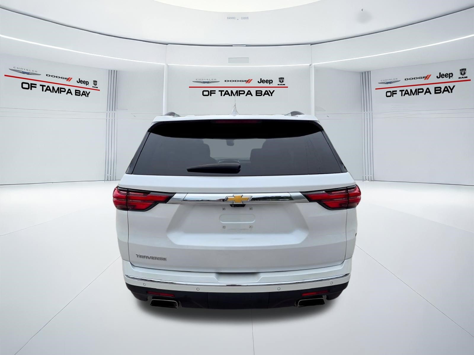 Used 2022 Chevrolet Traverse High Country FWD image 5