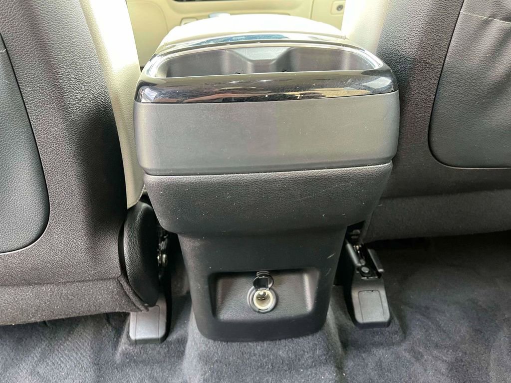 Used 2022 Kia Telluride EX image 4