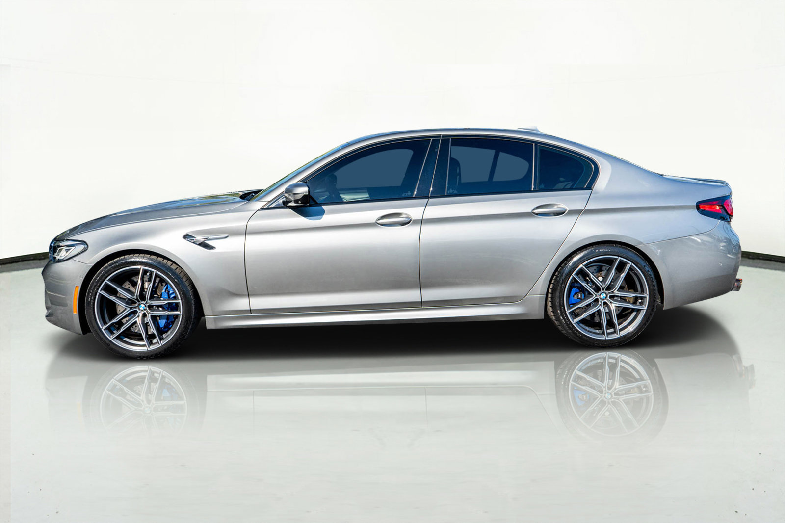 Used 2021 BMW M5 w/ Executive Package image 7