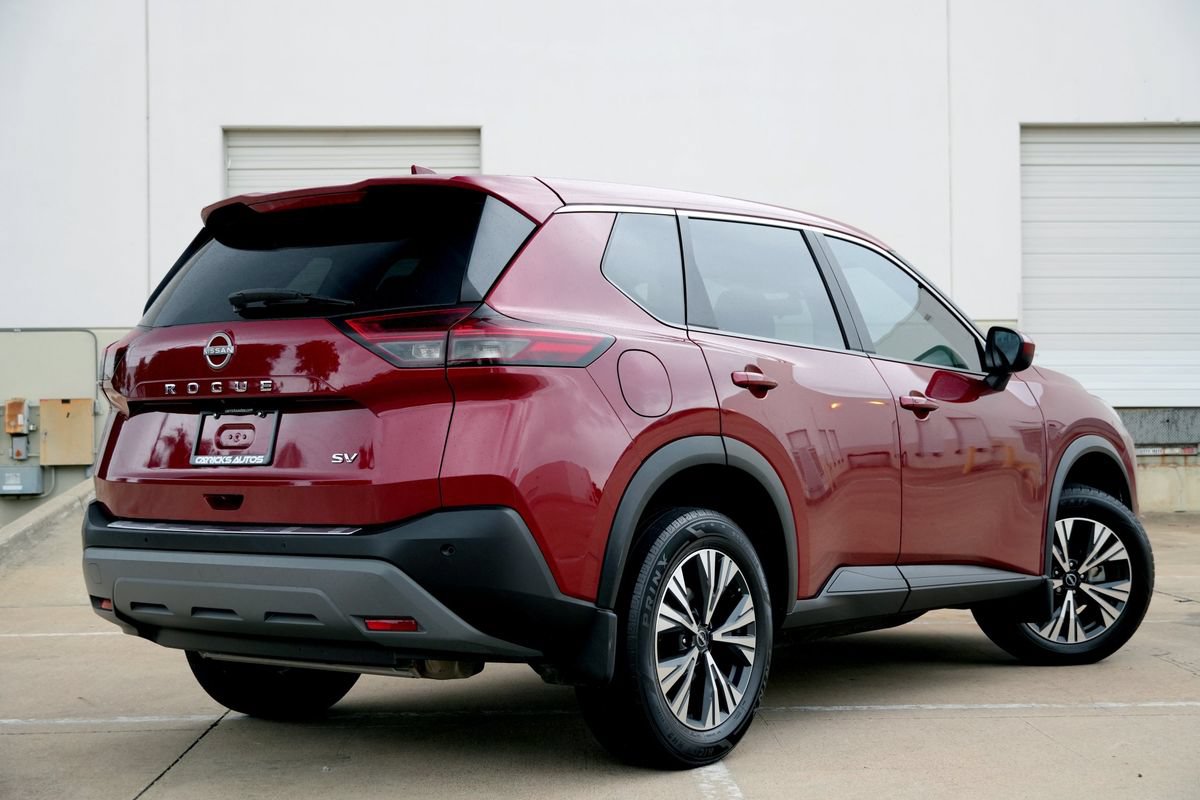 Used 2023 Nissan Rogue SV FWD image 3