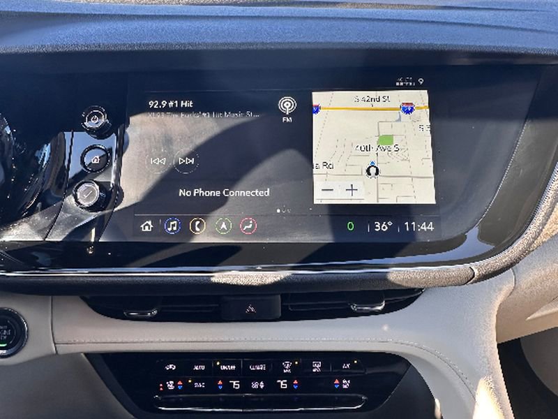 Used 2023 Buick Envision Avenir image 14