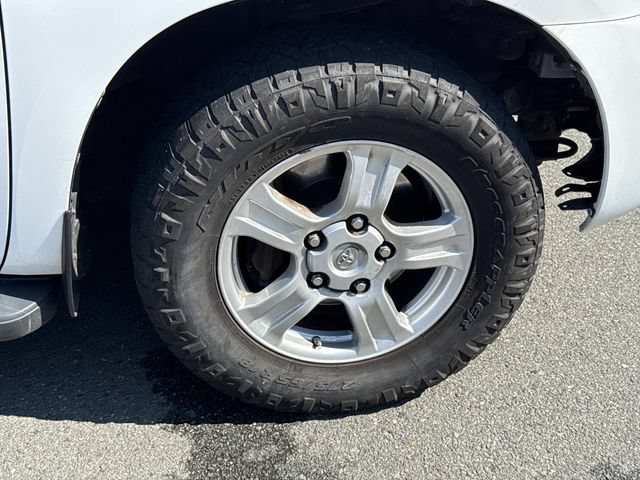 Used 2015 Toyota Sequoia SR5 AWD/4WD image 7