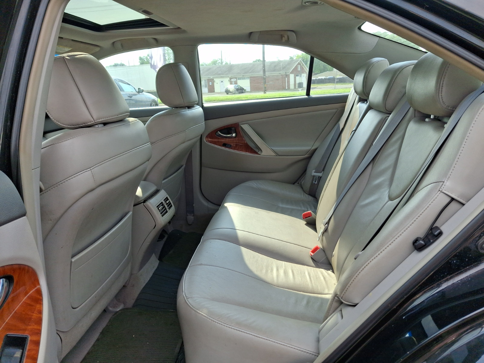 Used 2009 Toyota Camry XLE FWD image 10