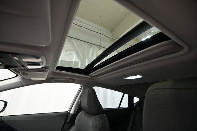 Used 2024 Subaru Crosstrek 2.0i Premium image 19