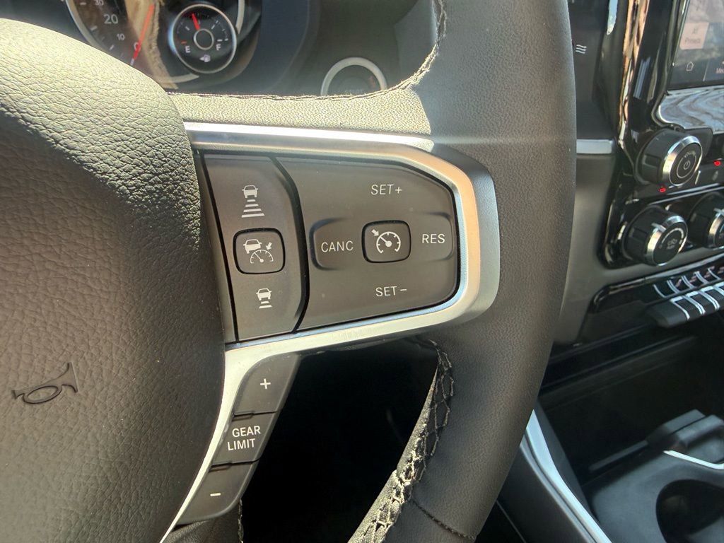 New 2026 RAM 1500 4x4 Crew Cab image 54