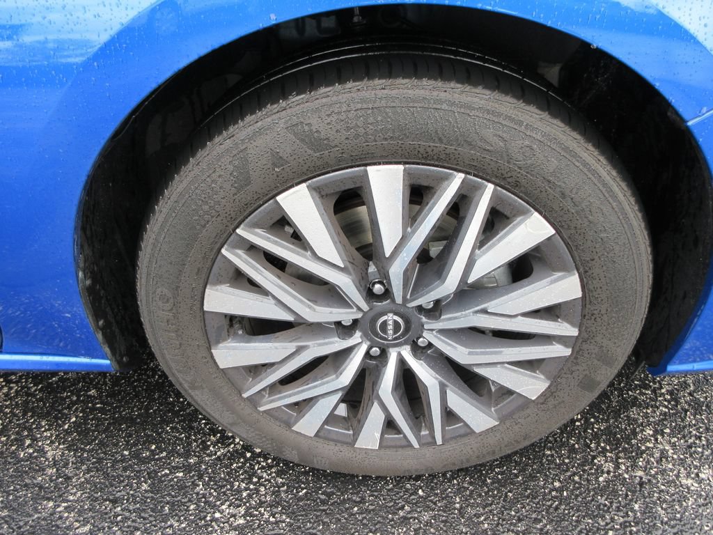 Used 2025 Nissan Altima 2.5 SV FWD image 9