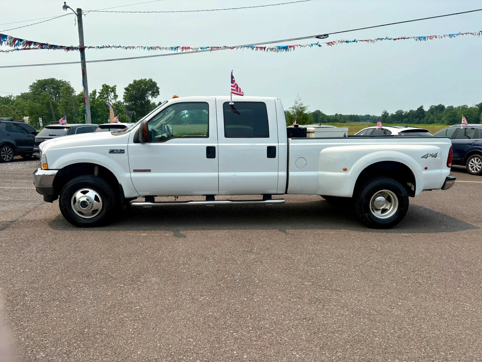 Used 2003 Ford F350 Lariat AWD/4WD image 2
