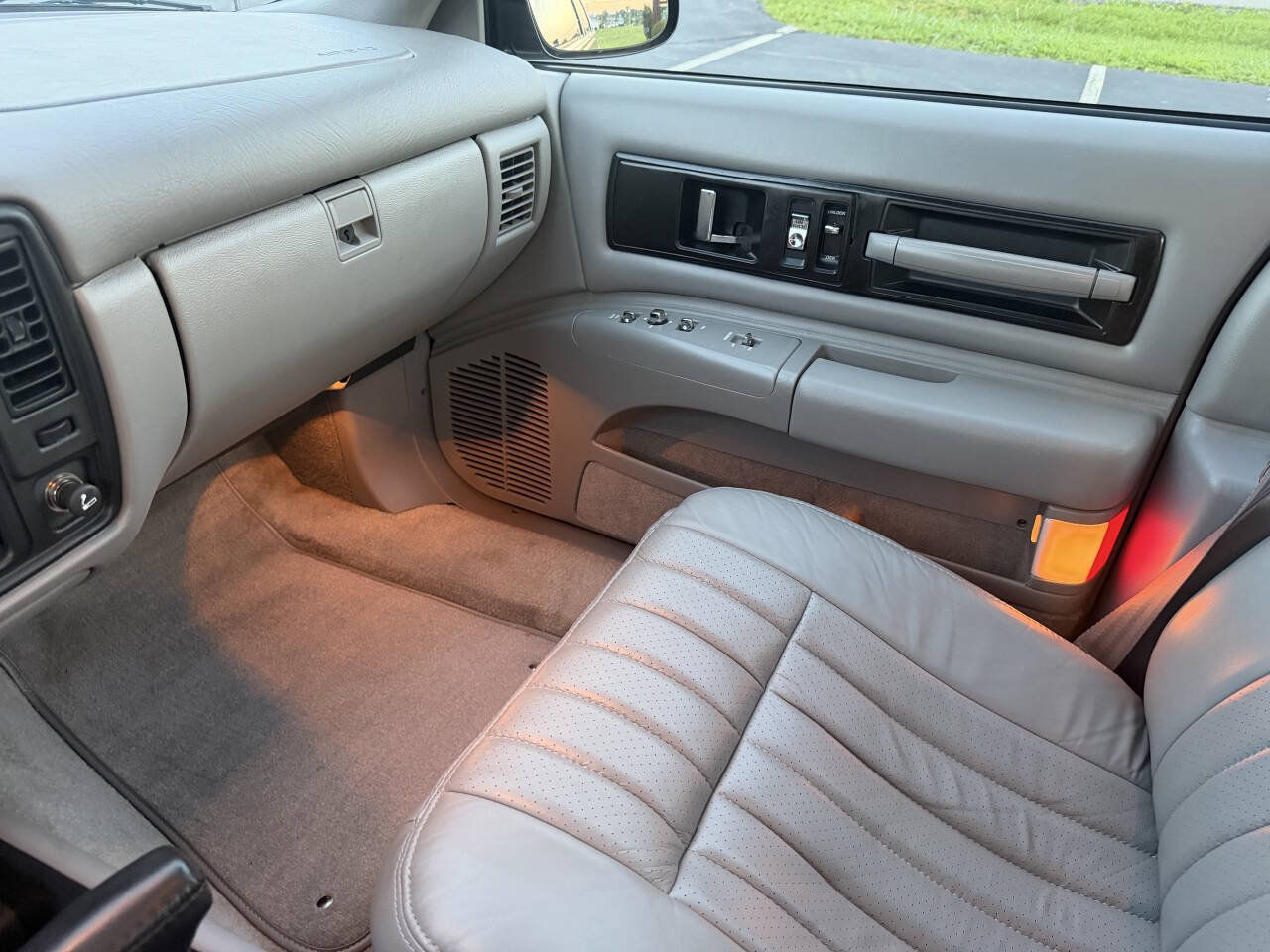 Used 1996 Chevrolet Impala SS RWD image 44