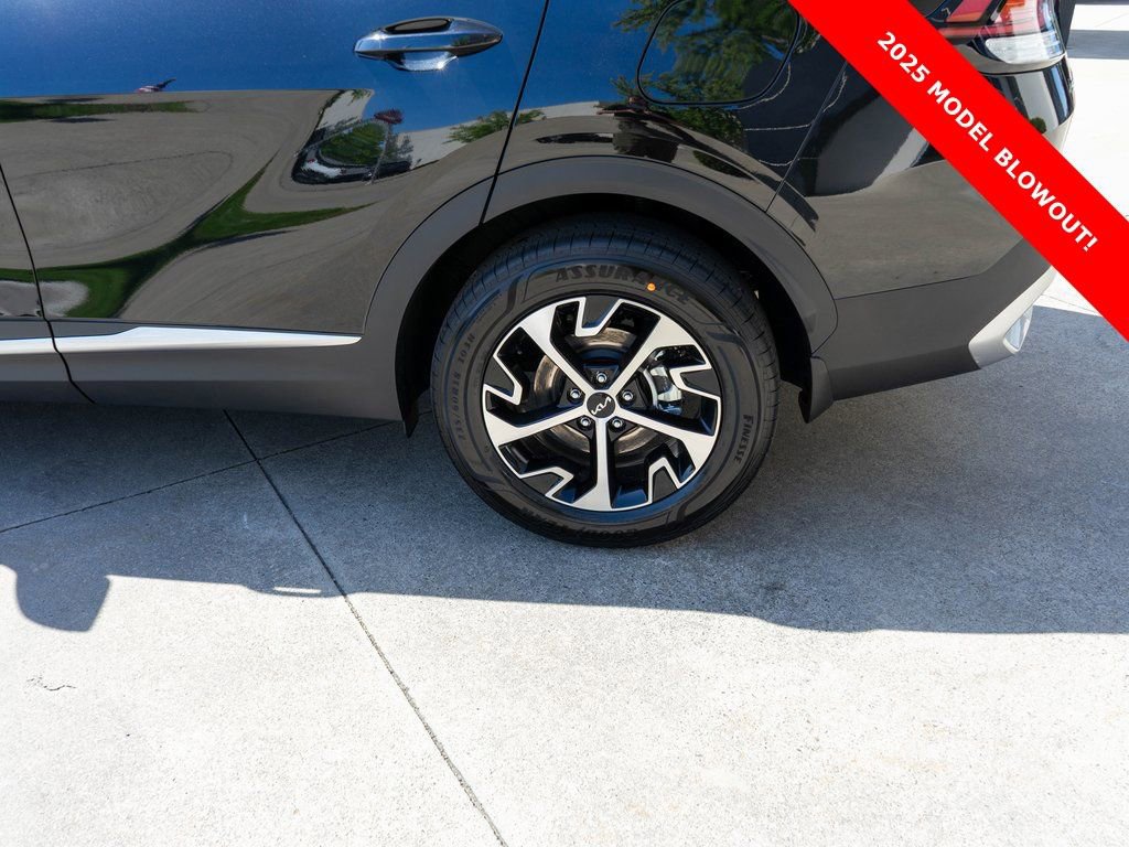 New 2025 Kia Sportage EX image 28