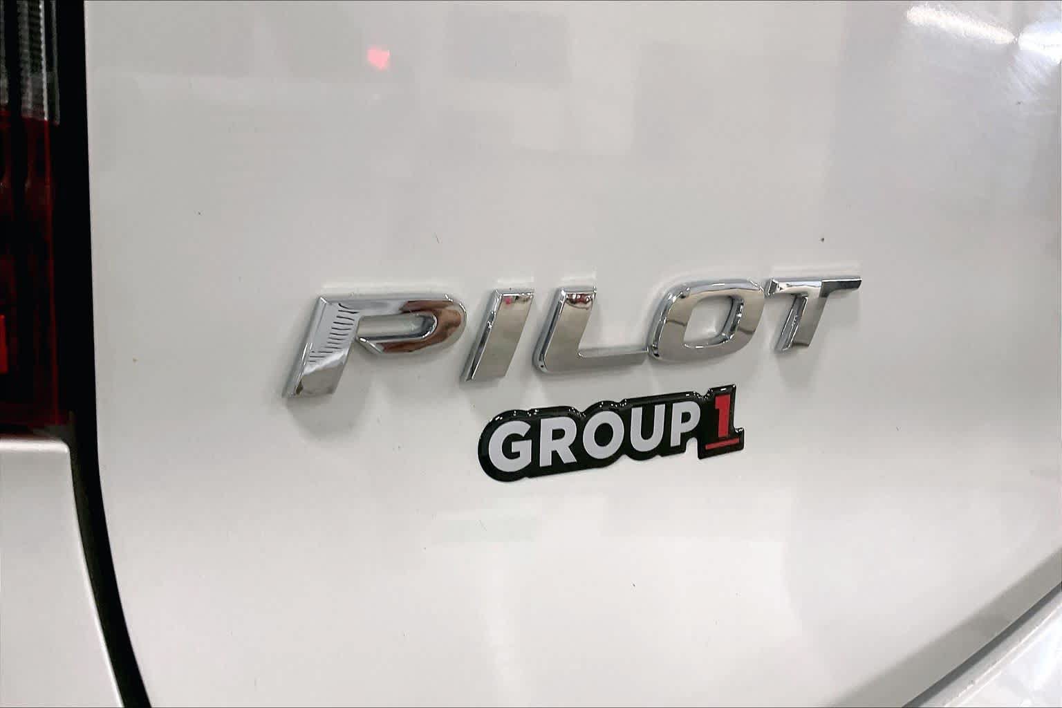 Used 2020 Honda Pilot Elite image 31