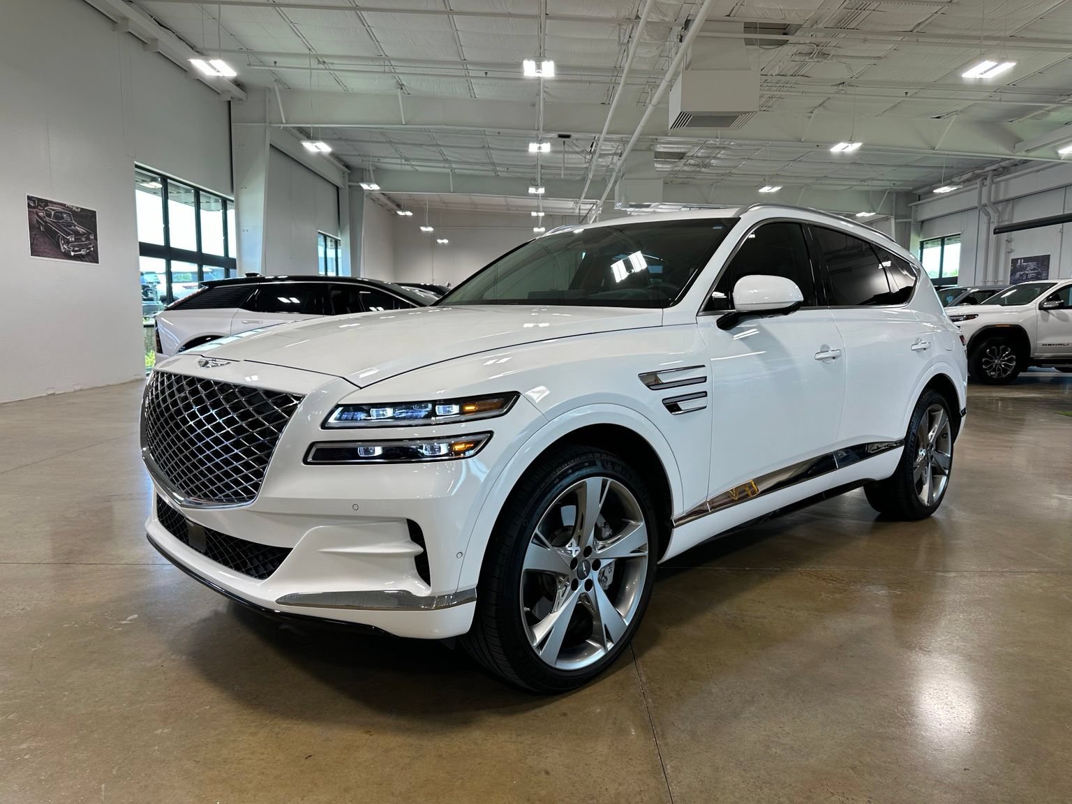 Used 2024 Genesis GV80 3.5T Advanced AWD/4WD image 3