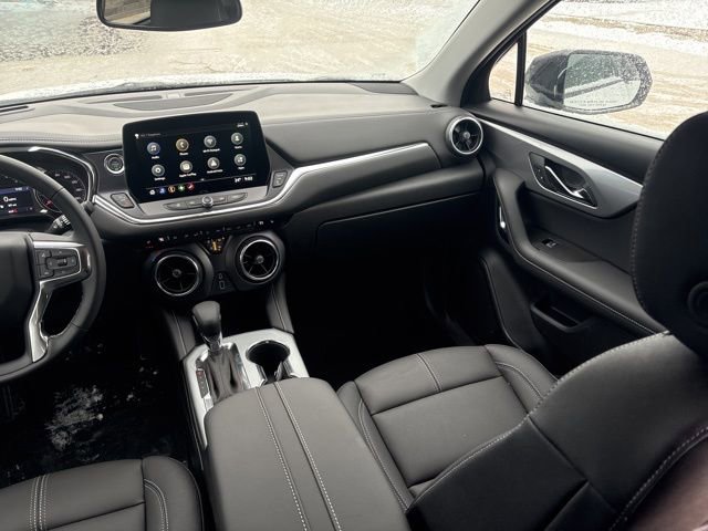 New 2026 Chevrolet Blazer LT w/ Midnight/Sport Edition image 25