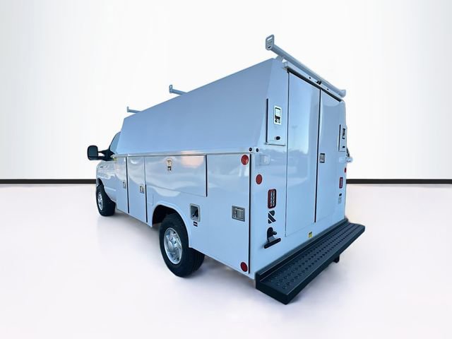 New 2025 Ford E-350 and Econoline 350 Super Duty w/ Power Equipment Group image 8
