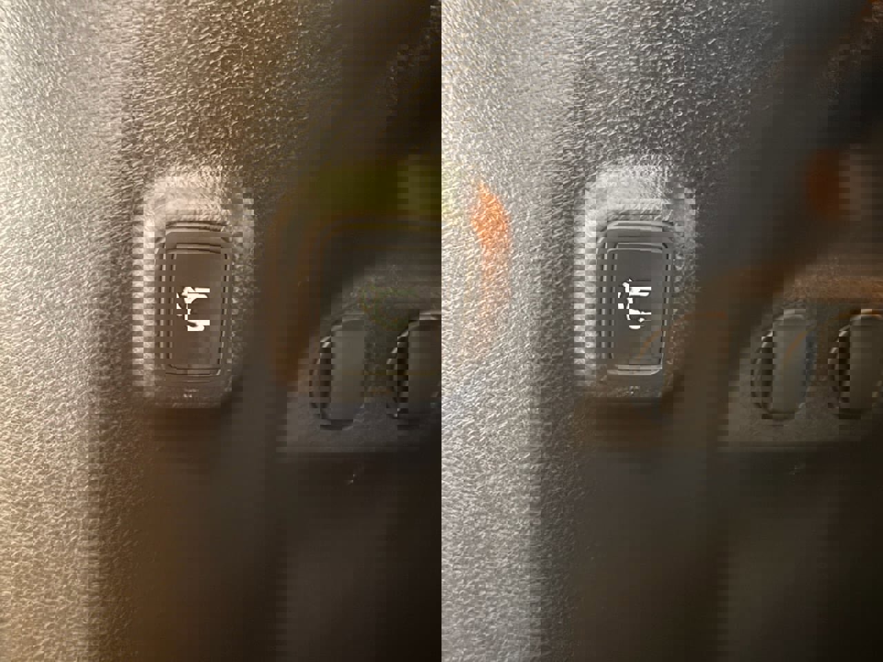 Used 2021 Jeep Cherokee Limited AWD/4WD image 10