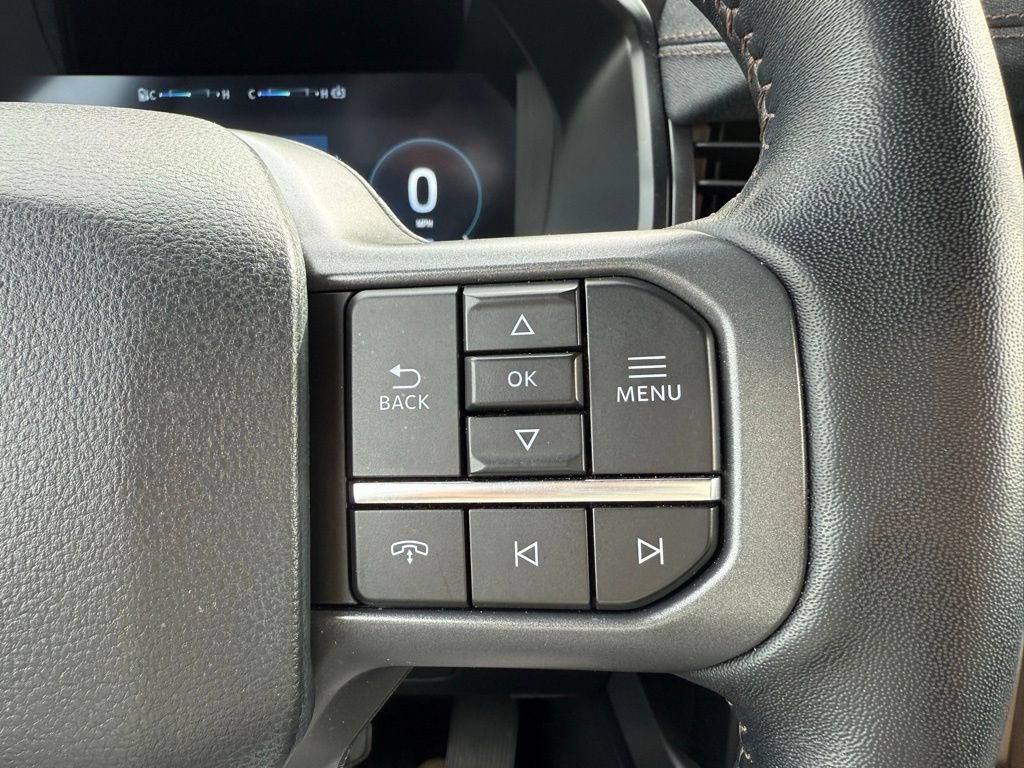 Used 2023 Ford F150 Lightning Lariat image 17