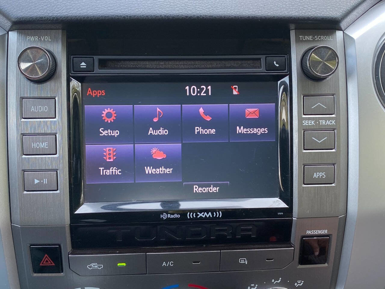 Used 2014 Toyota Tundra SR5 w/ SR5 Upgrade Package image 33