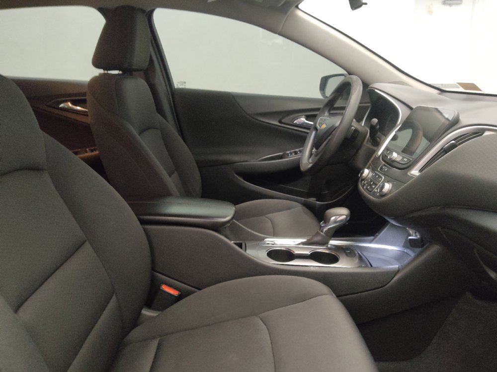 Used 2022 Chevrolet Malibu LT FWD image 21