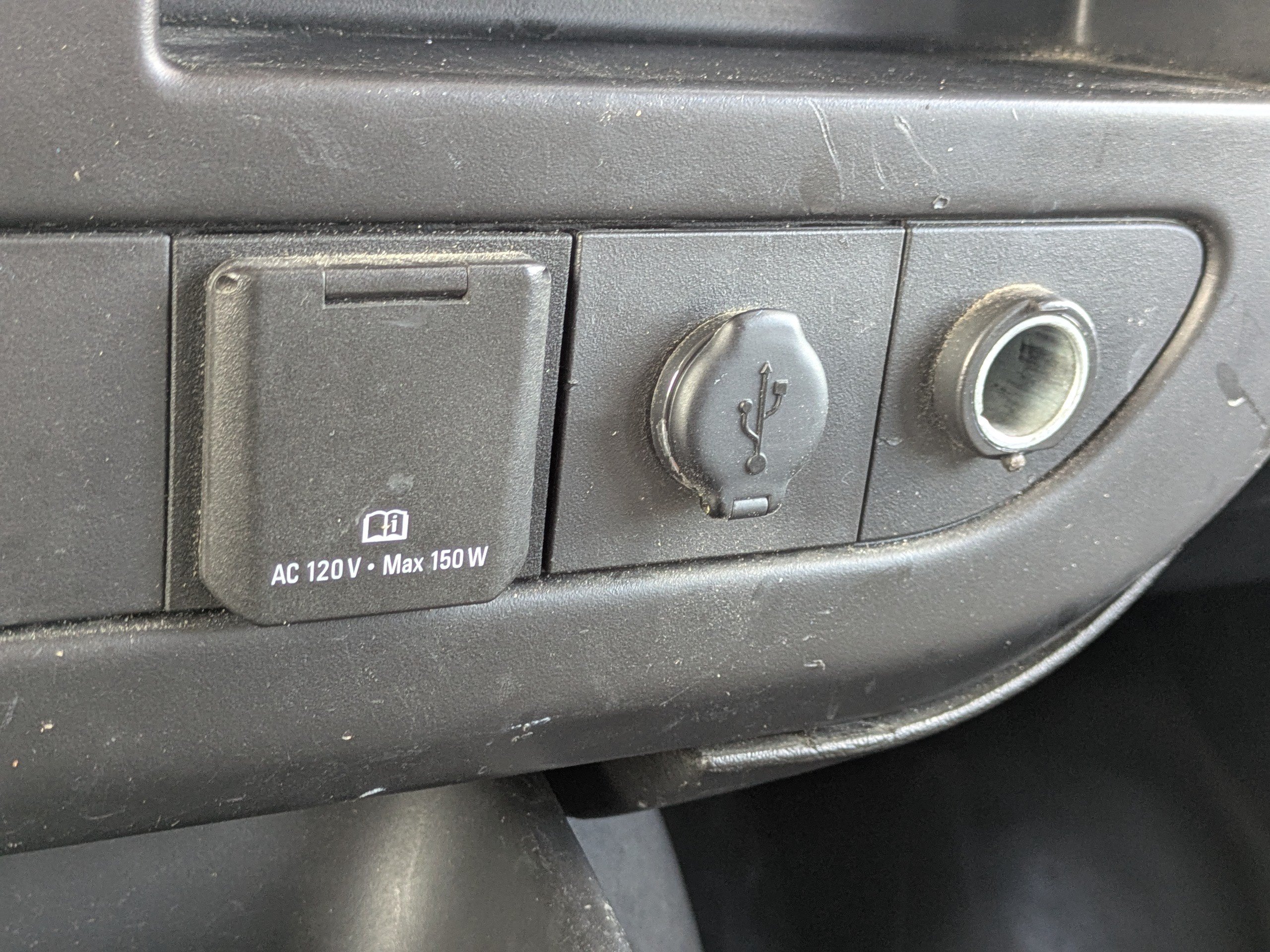 Used 2016 Chevrolet Express 2500 RWD image 27