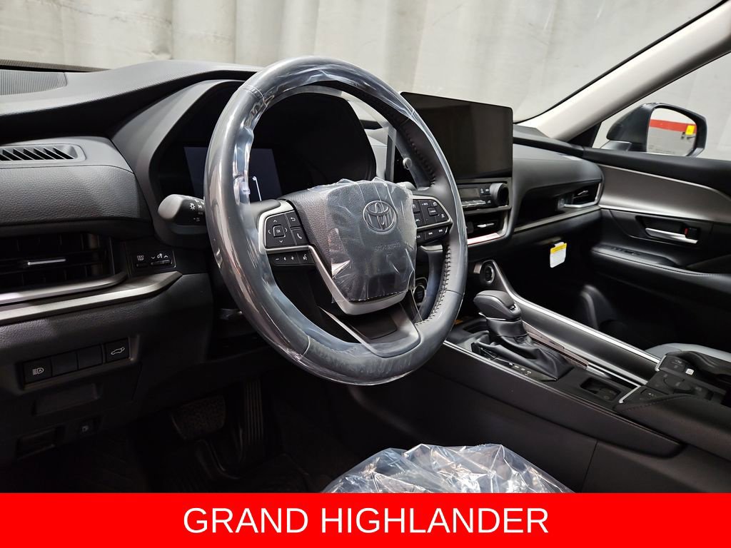 New 2026 Toyota Grand Highlander AWD image 14