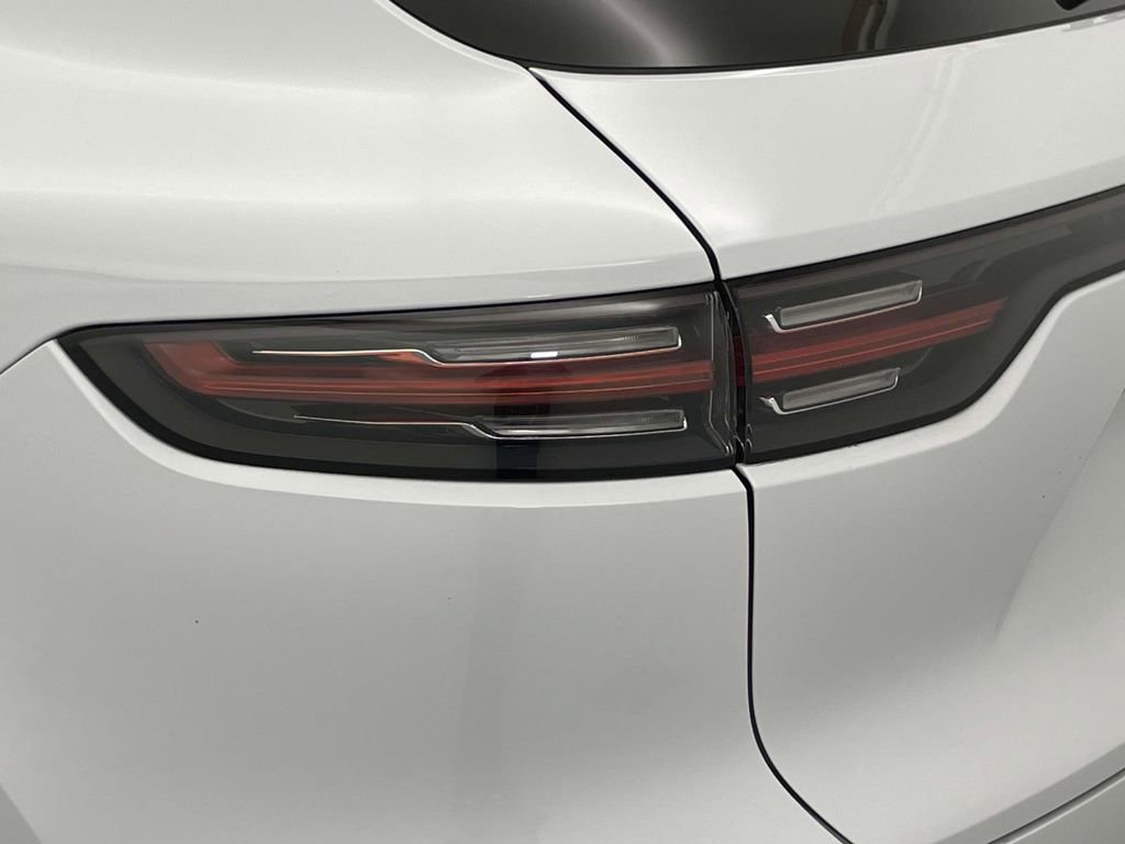 Certified 2023 Porsche Cayenne image 16