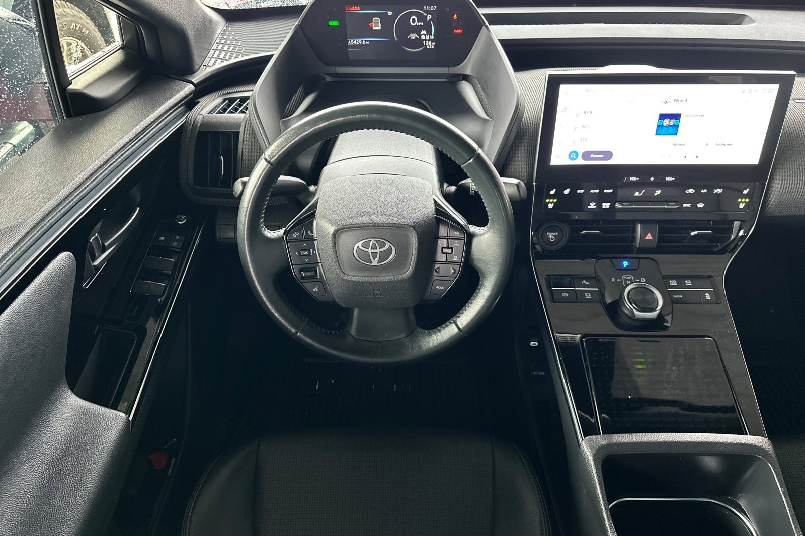 Used 2023 Toyota bZ4X Limited image 16