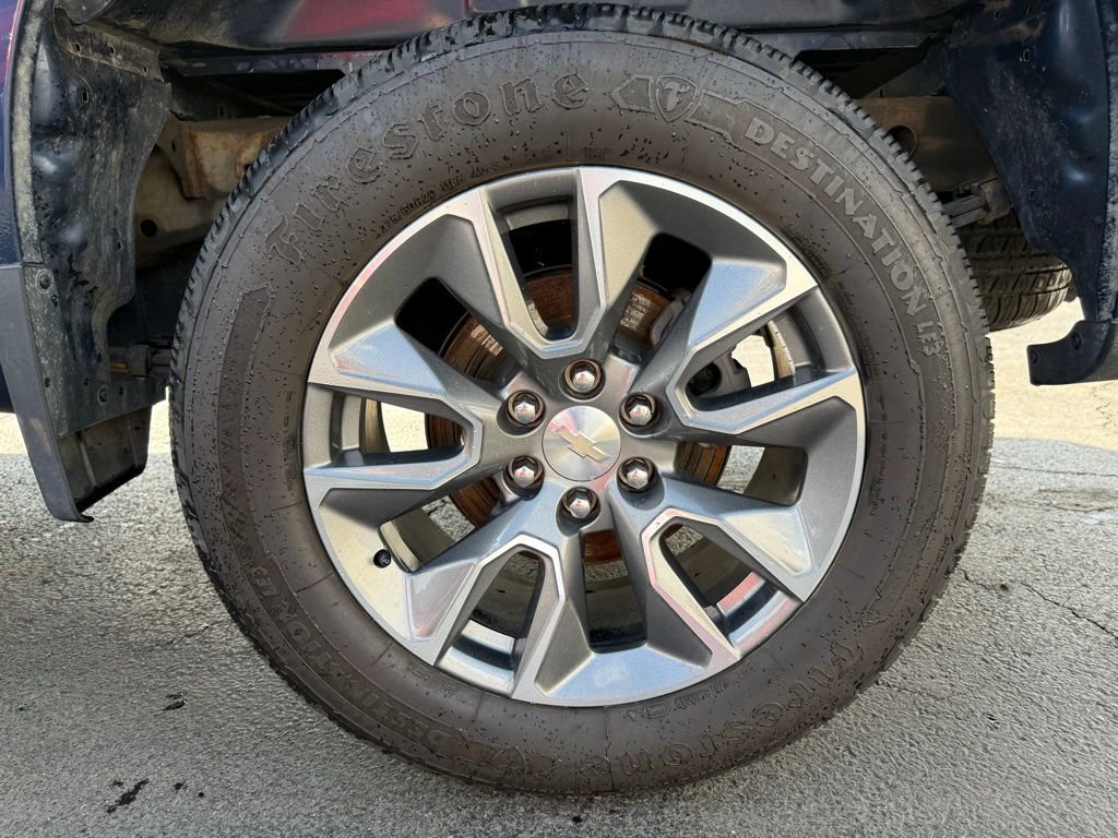 Used 2022 Chevrolet Silverado 1500 LT AWD/4WD image 31