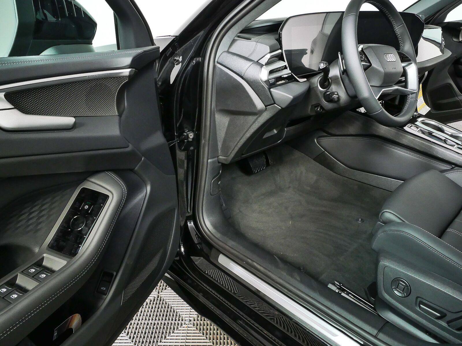 New 2026 Audi A6 Premium Plus AWD/4WD image 9