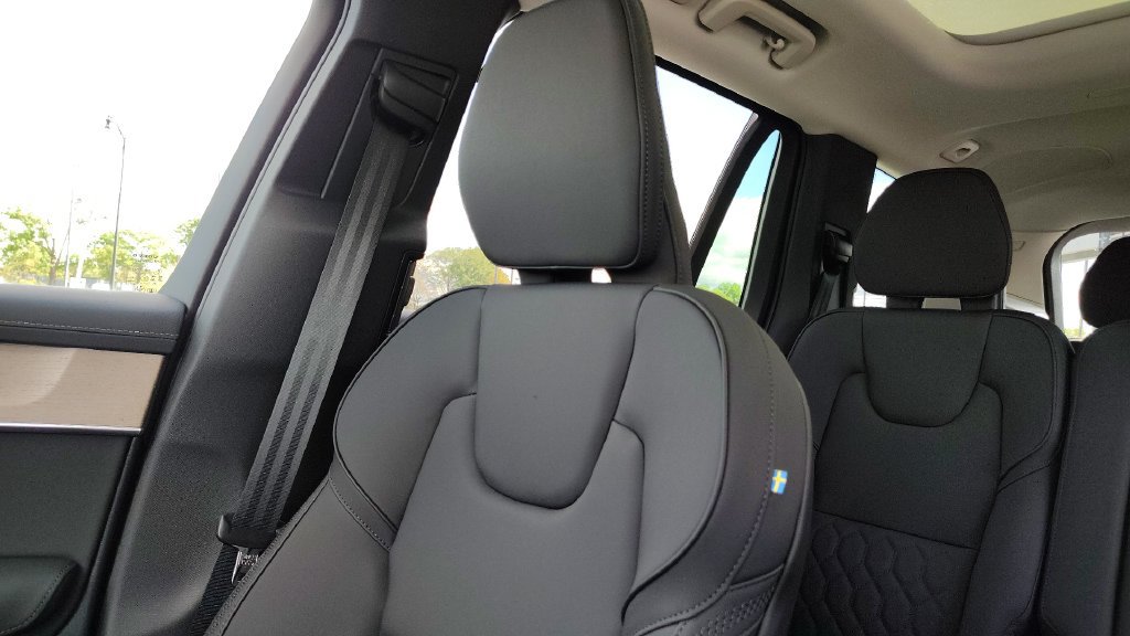 New 2026 Volvo XC90 B6 Plus AWD/4WD image 24