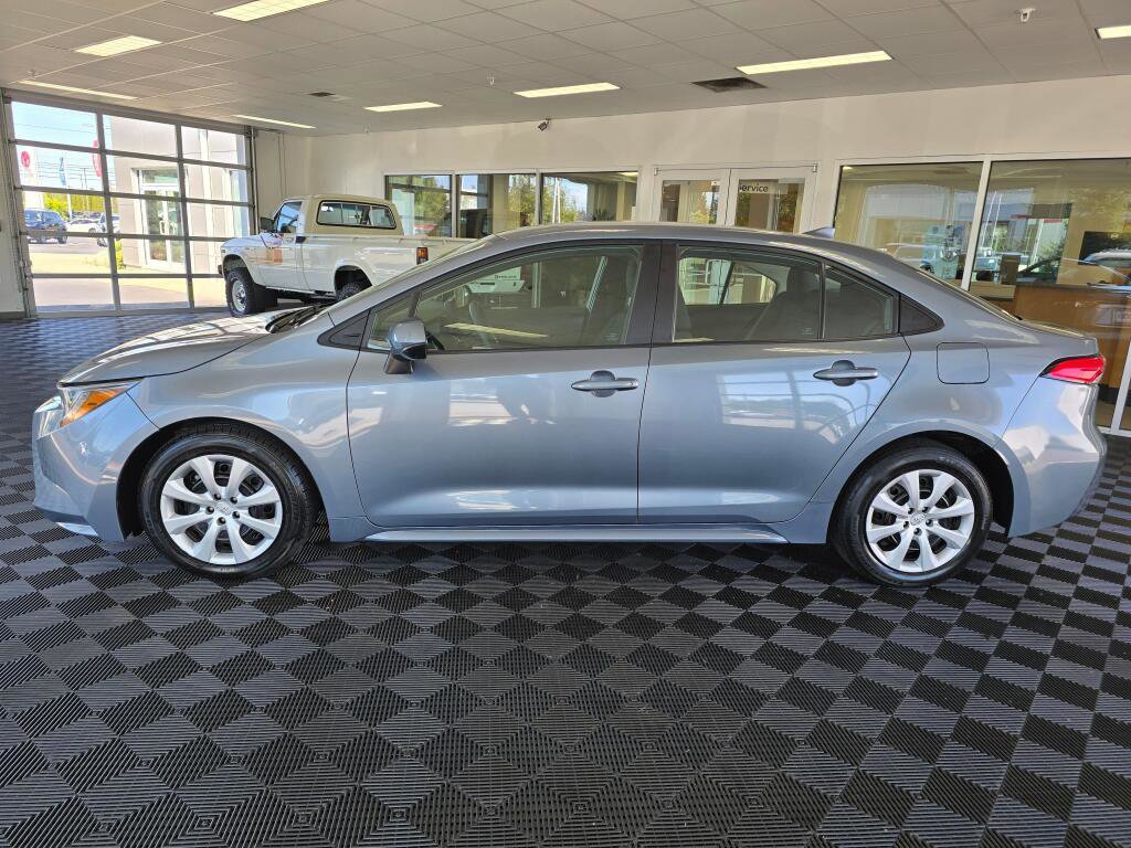 Used 2023 Toyota Corolla LE FWD image 6